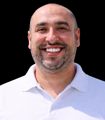 Portrait of Miguel Gomez Llorente, Real Estate Agent.
